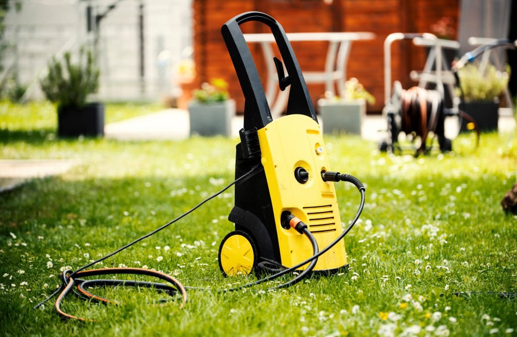 How to launch your pressure washer business